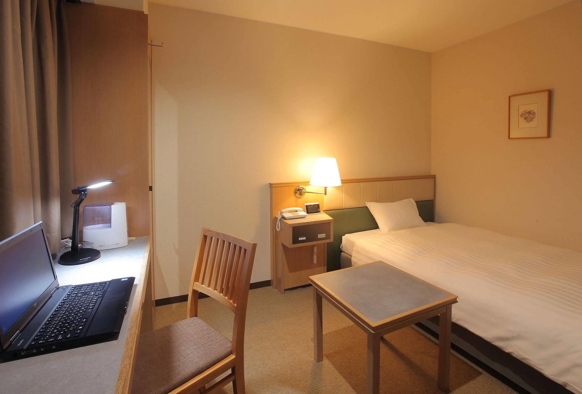 Odakyu Station Hotel Hon-Acugi Exteriér fotografie