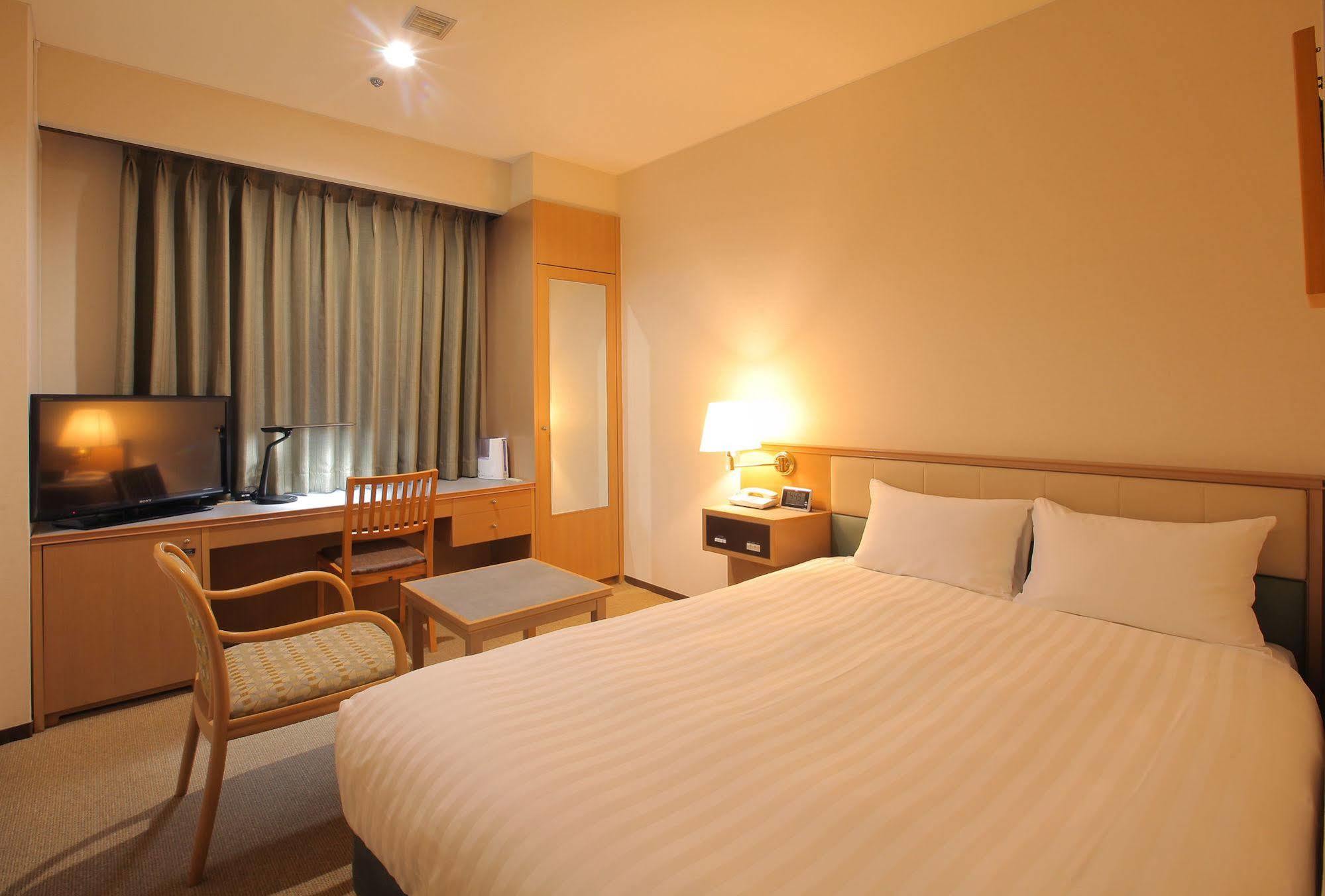 Odakyu Station Hotel Hon-Acugi Exteriér fotografie