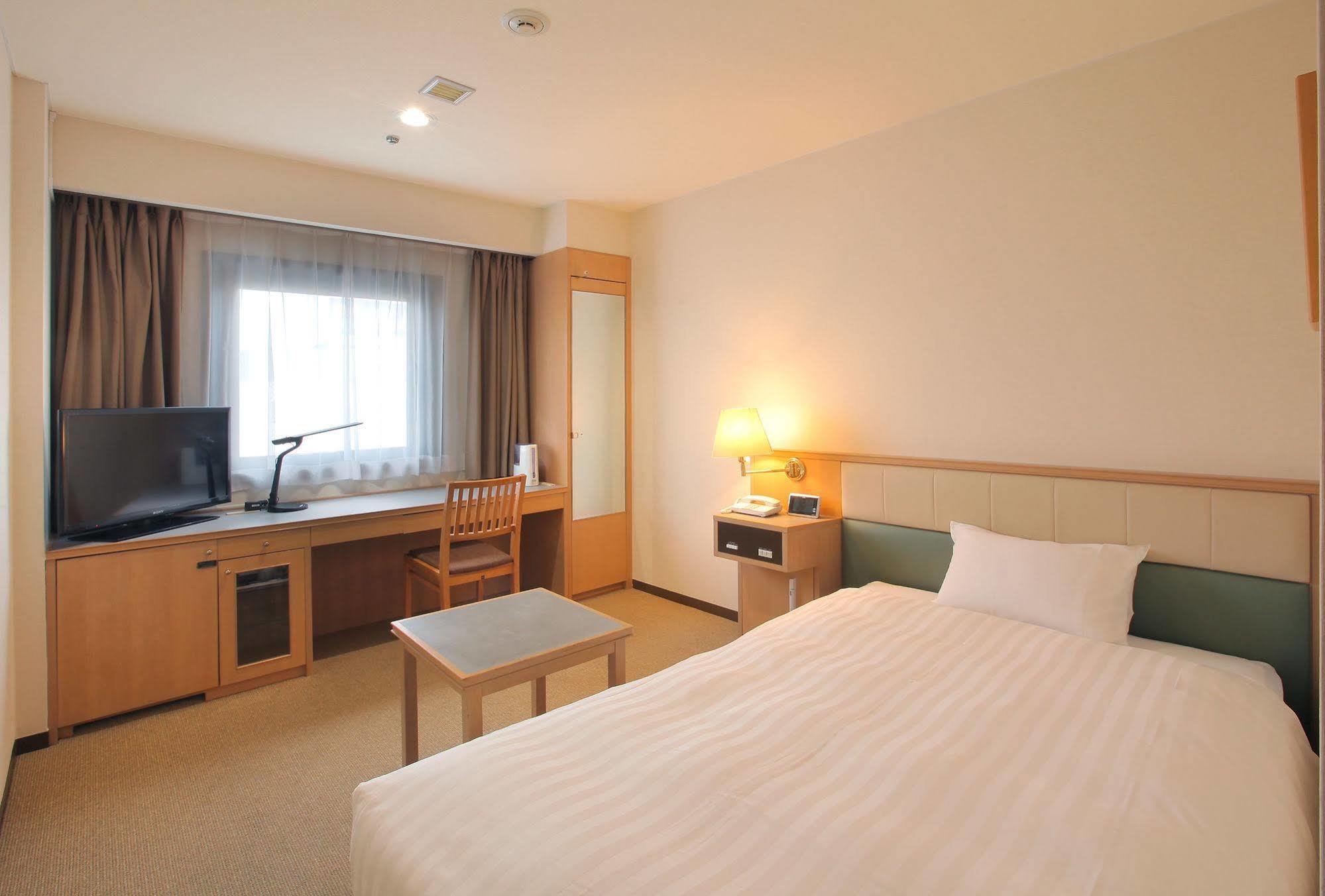 Odakyu Station Hotel Hon-Acugi Exteriér fotografie